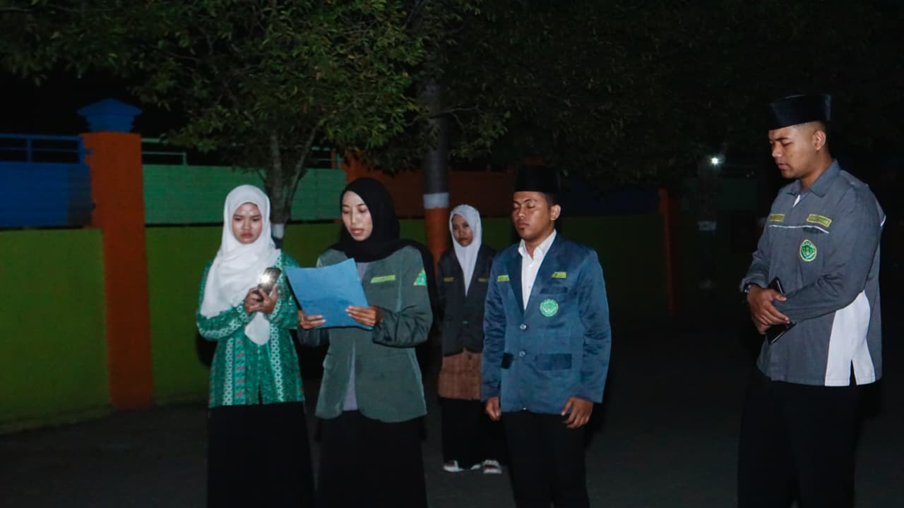 Pembaiatan oleh ketua PC IPNU-IPPNU Kab. Jombang